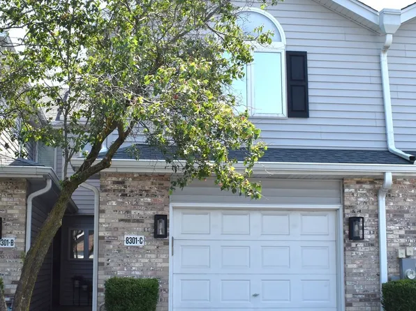 8301 Highpoint Cir Unit C, Darien, IL 60561