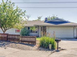 21515 SW Erin Ct, Beaverton, OR 97003