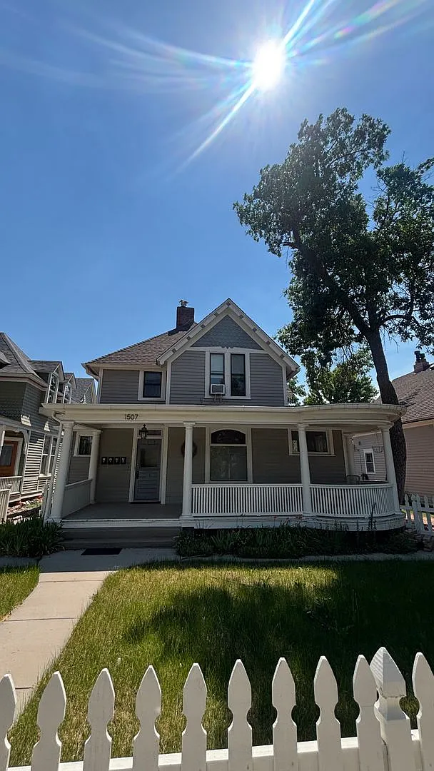 1507 N Nevada Ave — Photo 2