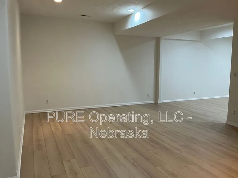 15527 Mason Cir — Photo 24