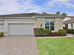 811 Grafton Ct, Naples, FL 34104