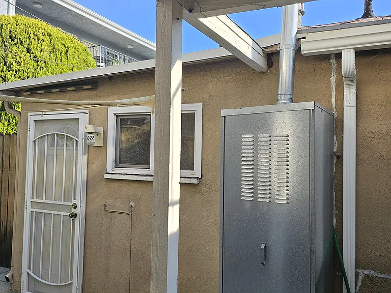 209 W Linden Ave — Photo 17