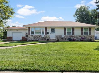 4137 Weber Rd, Saint Louis, MO 63123