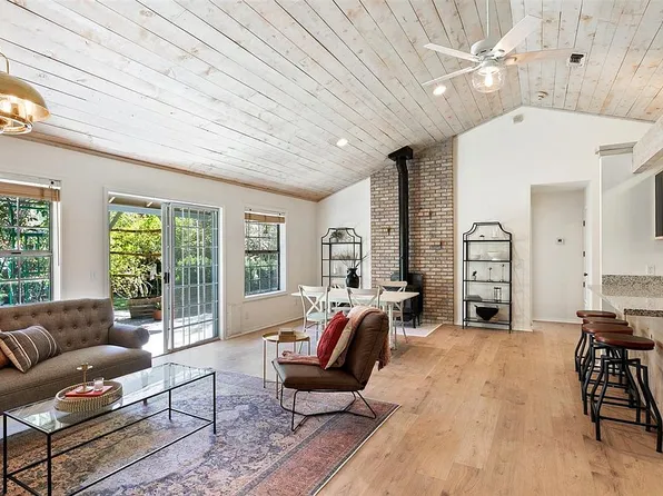 15411 Lakeview Dr, Grass Valley, CA 95945