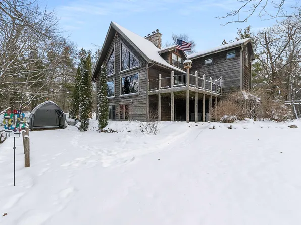 4901 Spirea Rd, Oconto, WI 54153