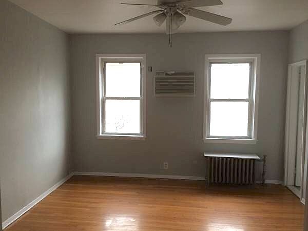 Living room/bedroom