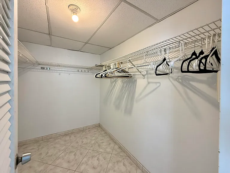 4250 Galt Ocean Dr #14T — Photo 41