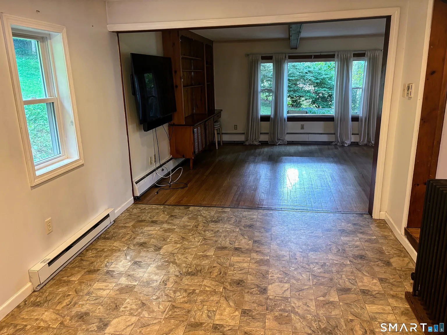 3 bed, 1.5 bath, 1481 sqft, $2,200 — Photo 3