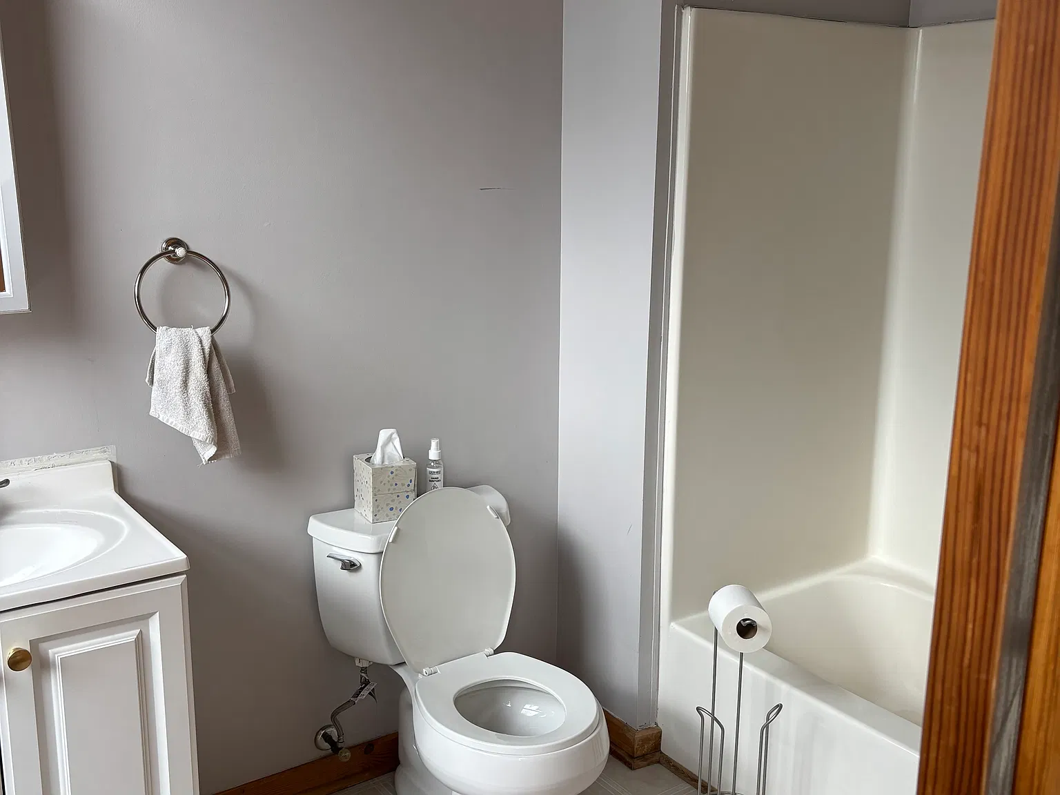 Studio, 700 sqft, $1,350 — Photo 4