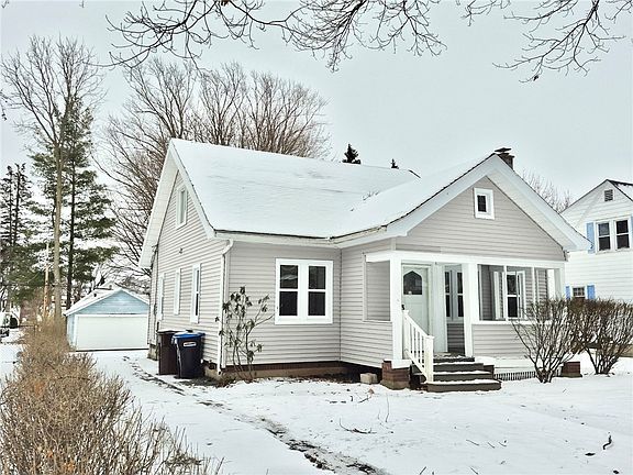 2nd image of 140 Lettington Ave