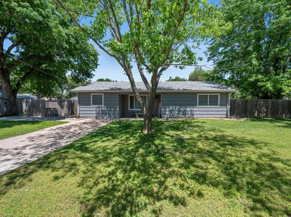 3532 N Armstrong St, Wichita, KS 67204