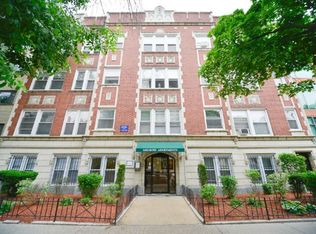 511 W Melrose St APT 306, Chicago, IL 60657