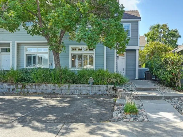 3127 Woods Cir, Davis, CA 95616