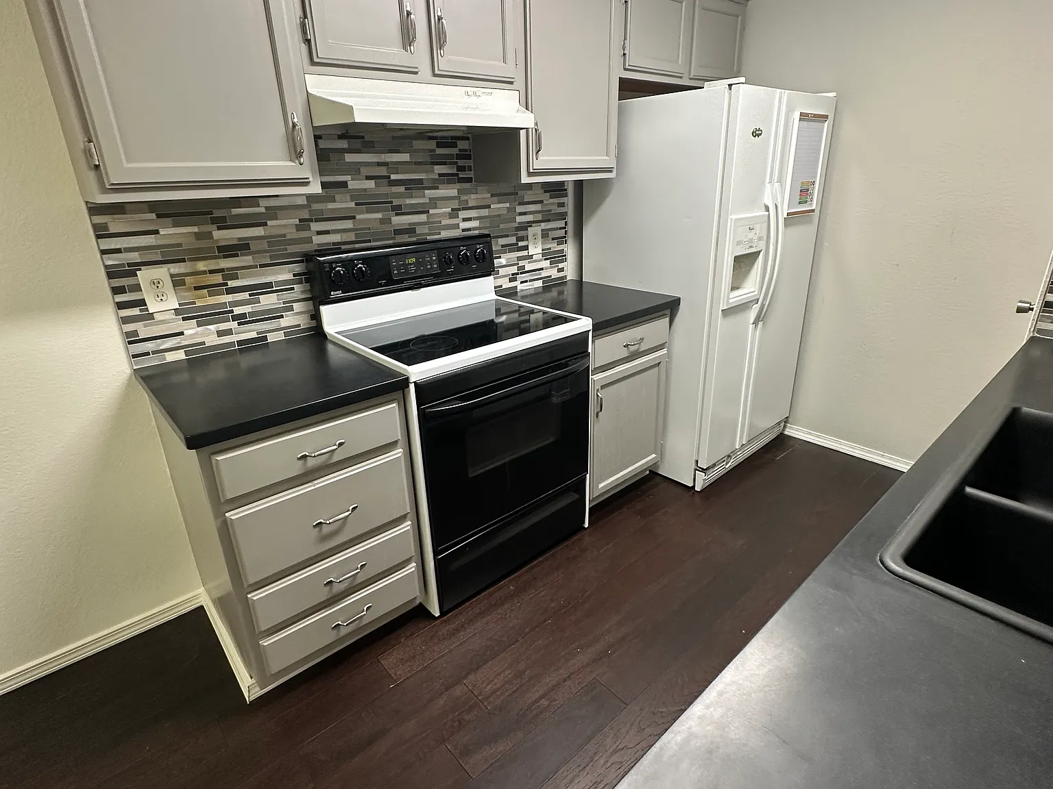2 bed, 1112 sqft, $1,350 — Photo 3