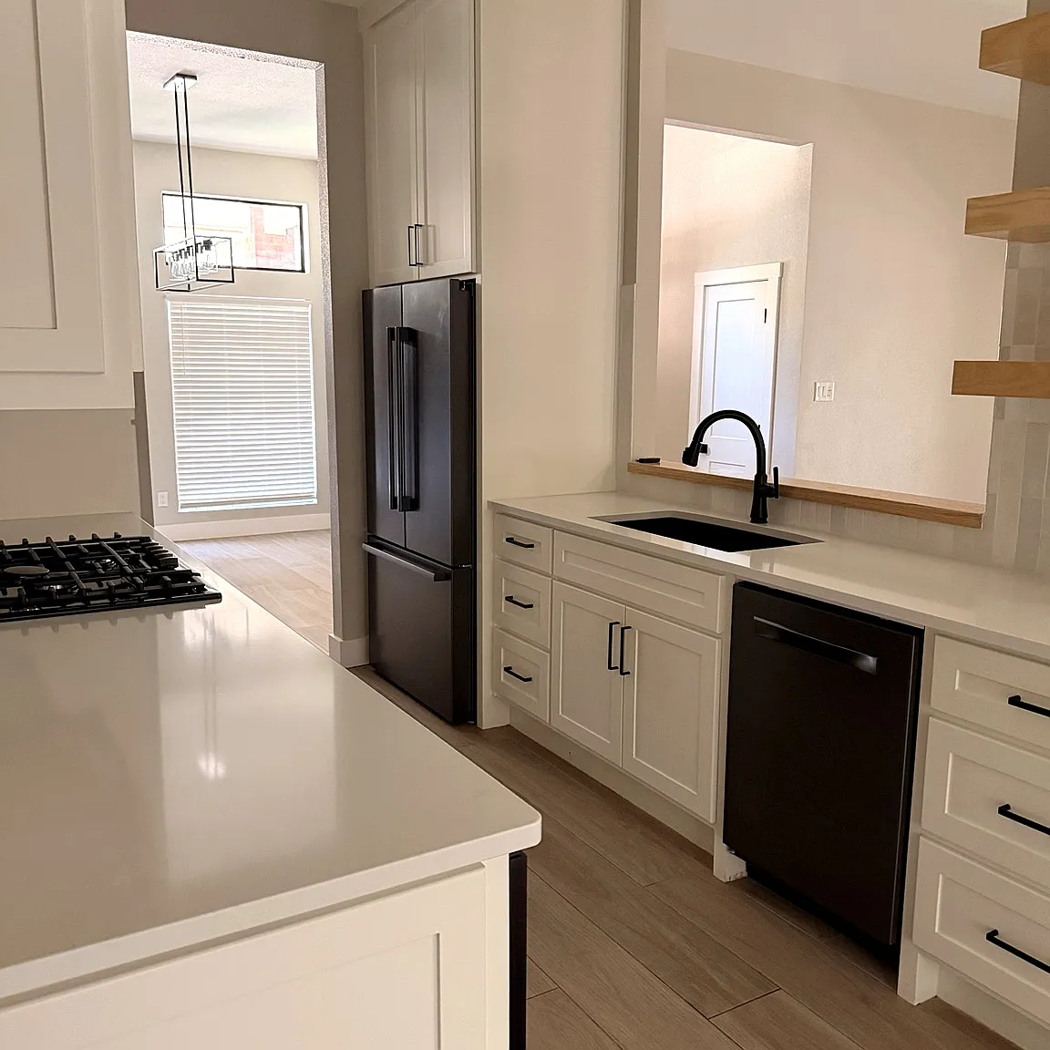 4 bed, 1990 sqft, $3,800 — Photo 4