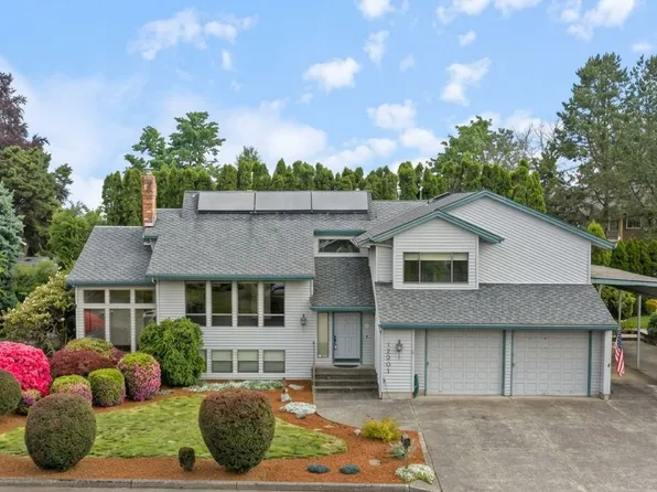 17501 NE Clackamas St, Portland, OR 97230