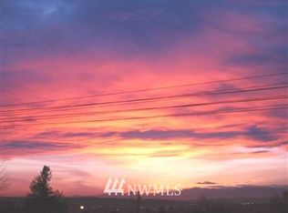 15 81st Ave SE, Everett, WA 98205