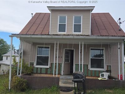 909 Pearl St, Harrisville, WV, 26362