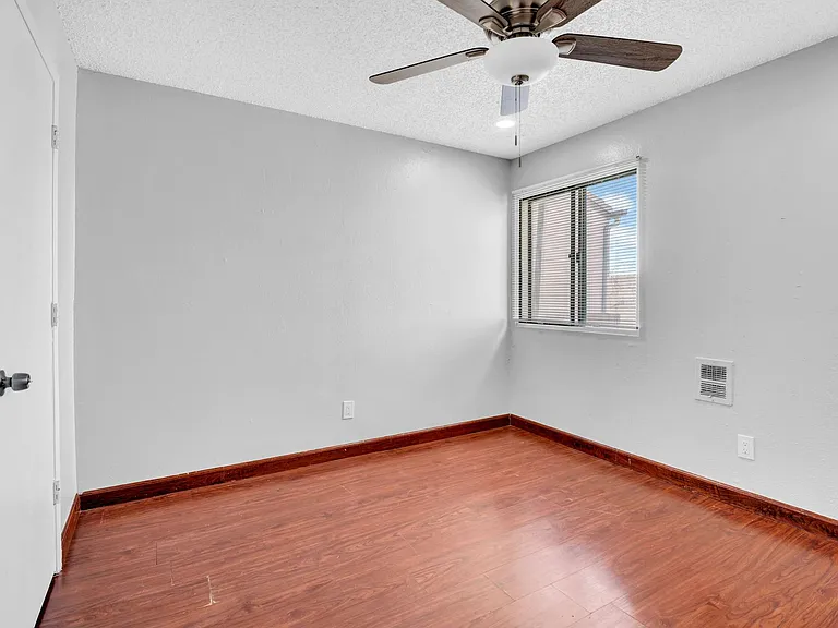 Fountain Oaks Apartments — Photo 15