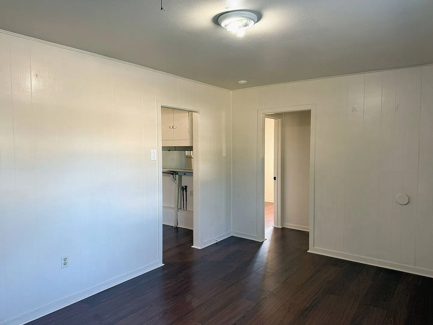 Charming 3 bed, 1 bath, 1,144 sq ft home in Faith Village! — Photo 4