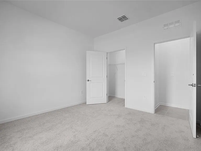 5529 Nina Way — Photo 11