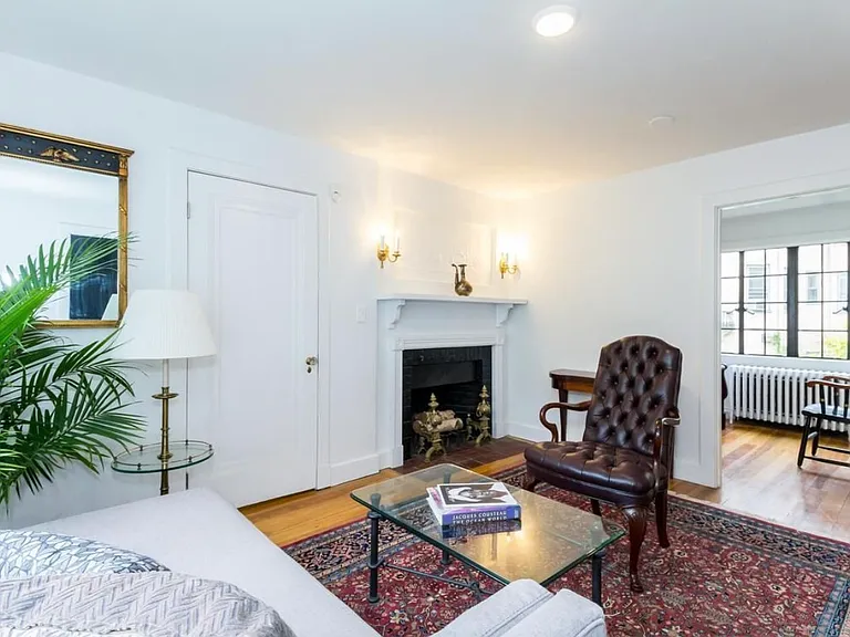 9 Everett St #4 — Photo 3