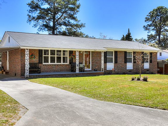 3rd image of 1606 Fairwood Dr
