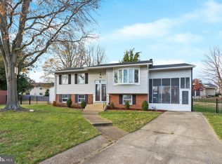 5901 Chevell Ct, Alexandria, VA 22310