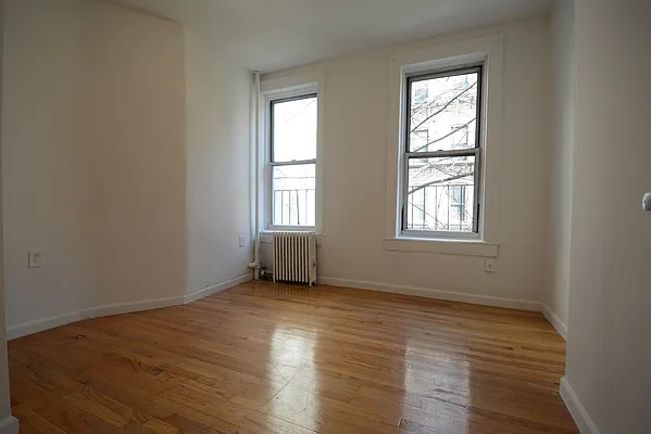 Rented by Keller Williams NYC | media 23