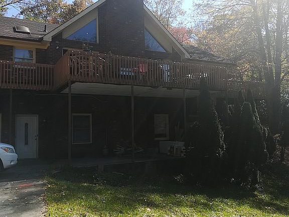 3rd image of 310 Hiview Dr