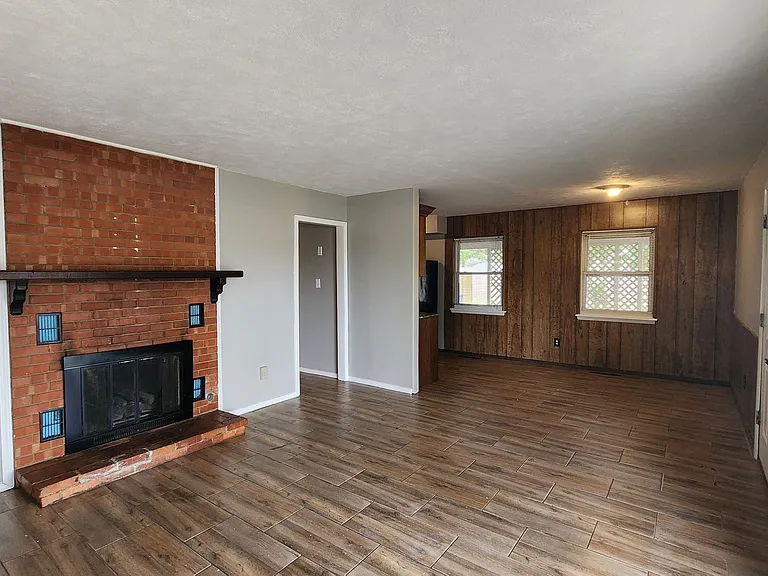 6408 NW 23rd St — Photo 5