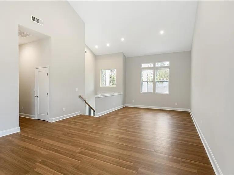 2295 Brandon Ct NE — Photo 6