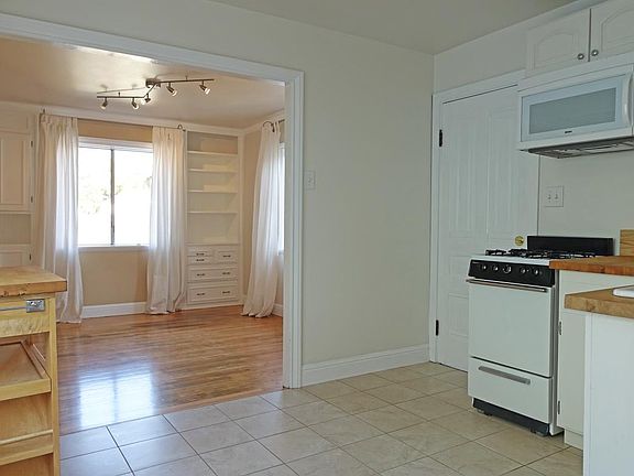 Kitchen to Living Room