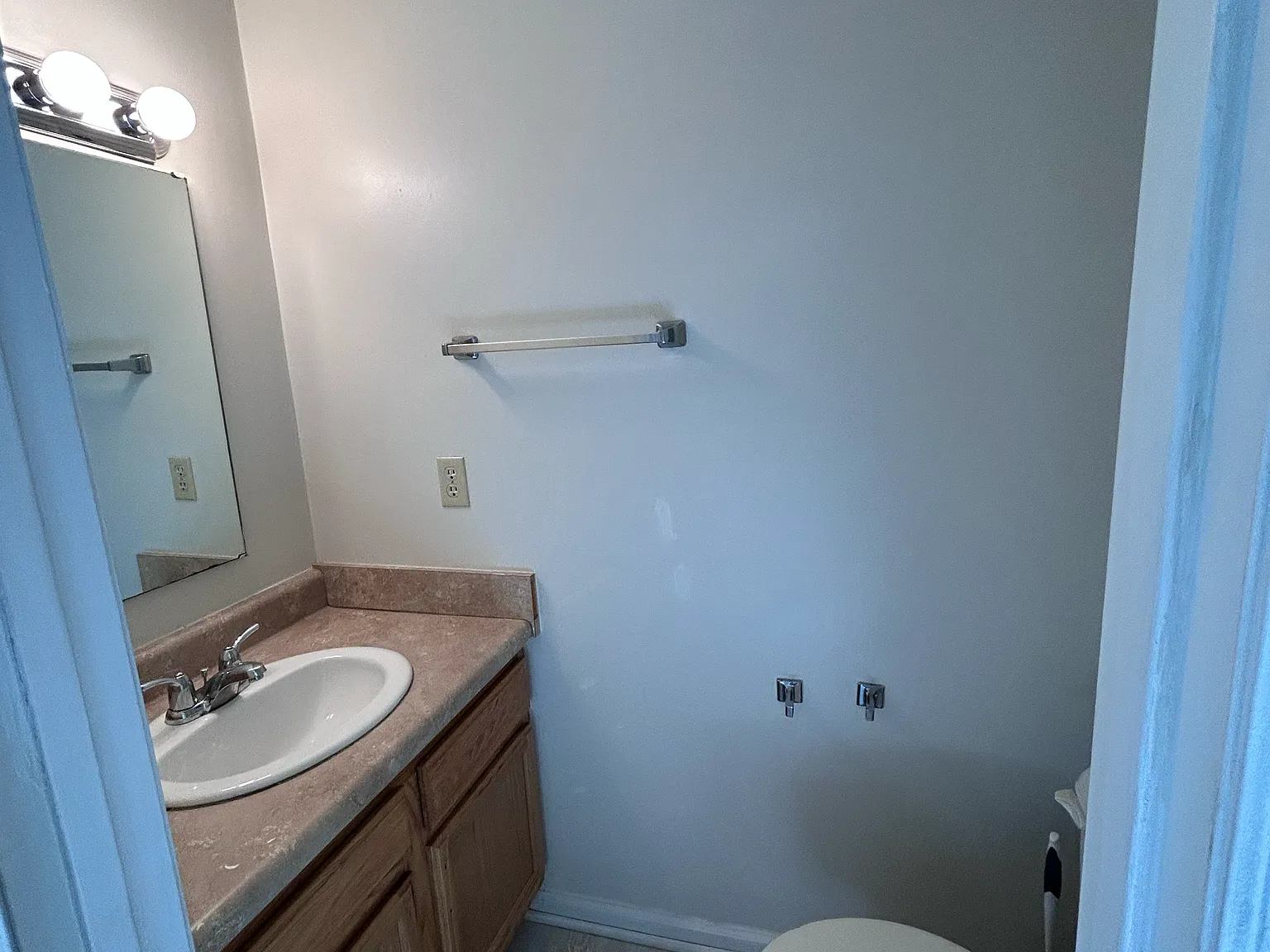 2 bed, 1.0 bath, 1120 sqft, $1,700 — Photo 4