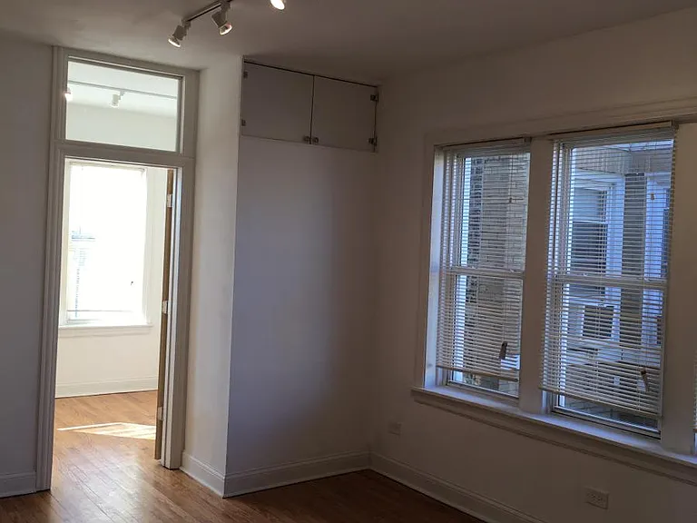 1046 N Spaulding Ave — Photo 27
