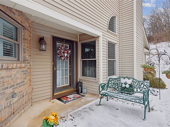 2nd image of 1203 Hunt Club Dr