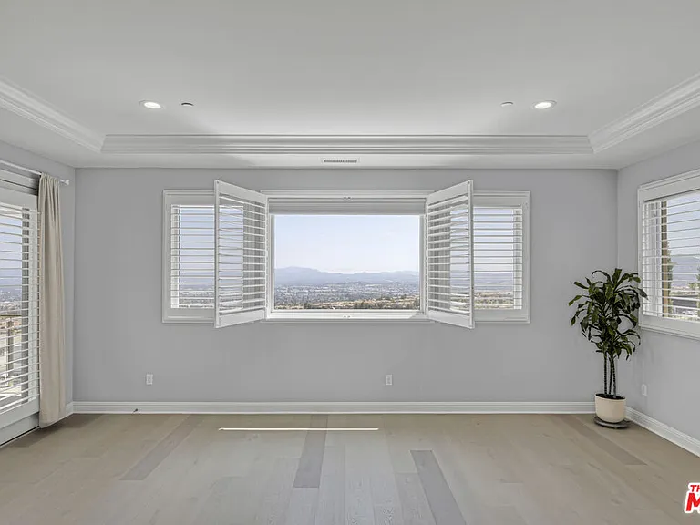 20326 W Liverpool Way — Photo 29