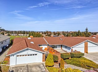 102 Hilltop Dr #B, Sequim, WA 98382