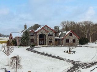 75 Carol Dr, Berwick, PA 18603