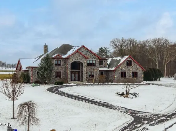 75 Carol Dr, Berwick, PA 18603