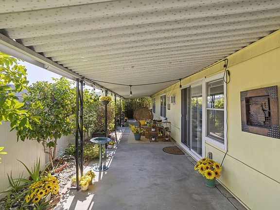 4th image of 246 Laredo Dr