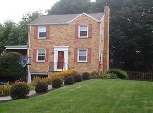 8655 Winchester Dr, Pittsburgh, PA