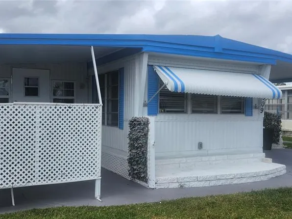 10909 Freedom Dr, Port Richey, FL 34668