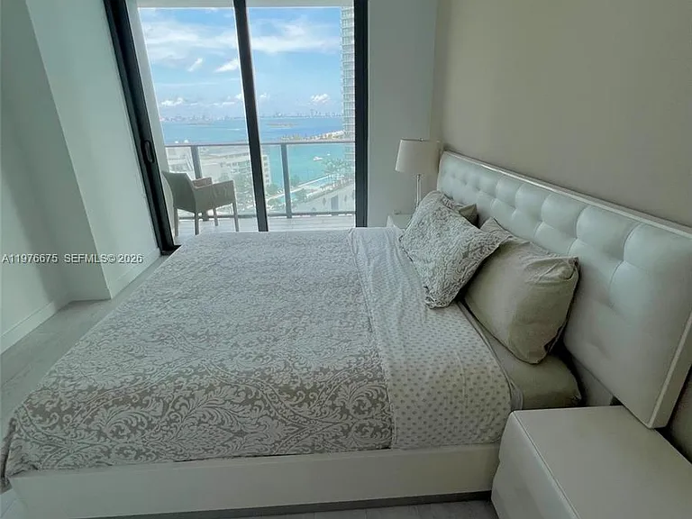 501 NE 31st St #1606 — Photo 7