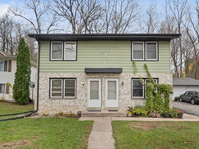 1229 N 8th Ave, West Bend, WI, 53090