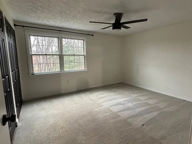 195 Scott Ln — Photo 9
