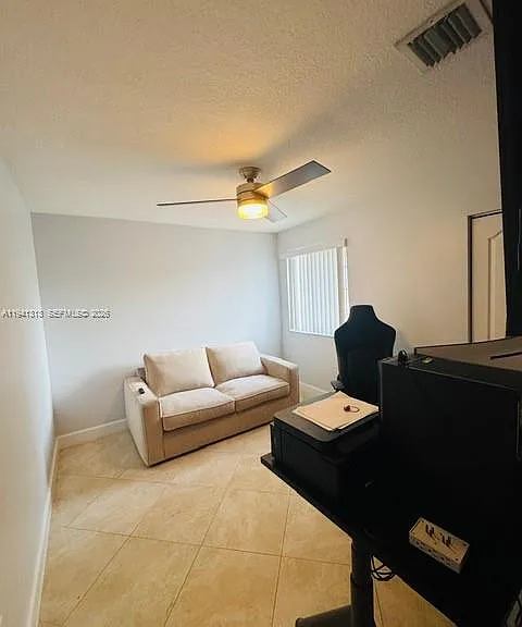10919 NW 67th Ter — Photo 14