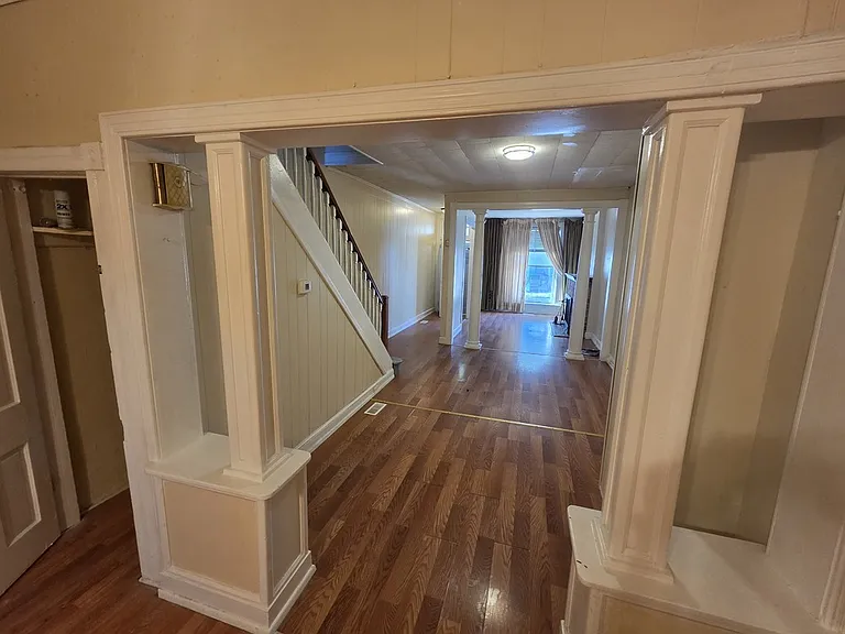 2223 W Fayette St — Photo 6