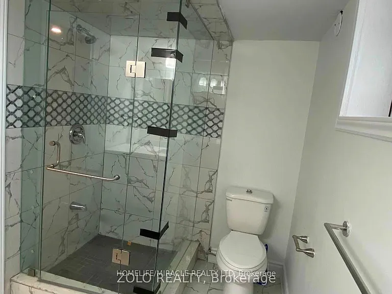 236 Renforth Dr — Photo 5