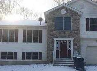 148 Gold Key Rd, Milford, PA 18337